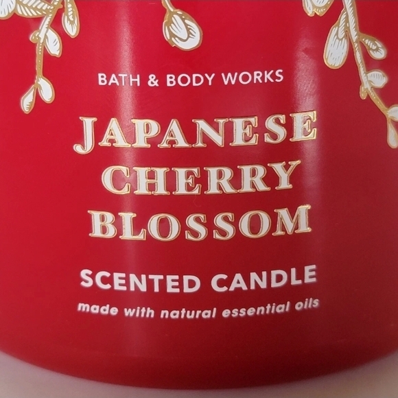 !!RARE!!❤️BATH & BODY WORKS❤️ Japanese Cherry Blossom 3 WICK CANDLE - Picture 3 of 3